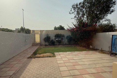 Villa in affitto a The Springs, Dubai, EAU 3 camere da letto, 243 mq. № 630826 - foto 10