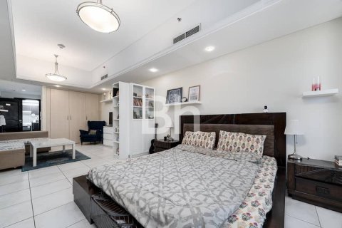 Apartamento en venta en Jumeirah Lake Towers, Dubai, EAU 61 m2 № 730638 - foto 4
