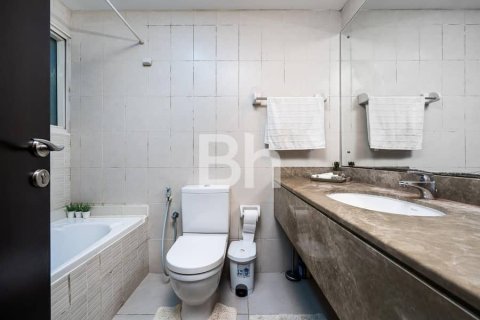 Apartamento en venta en Jumeirah Lake Towers, Dubai, EAU 61 m2 № 730638 - foto 10