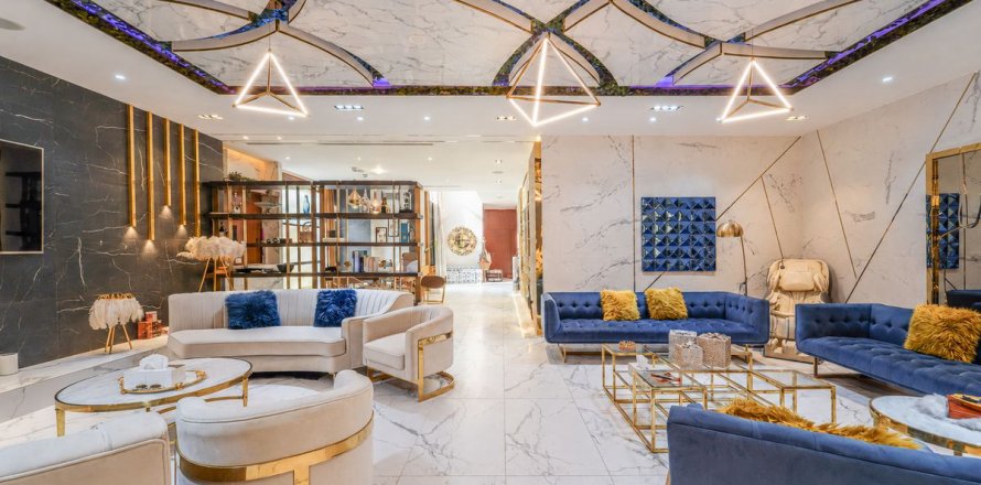 Villa itt: Dubai, EAE, 5 hálószoba, 631.5 m², azonosító: 758178