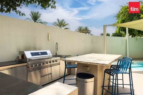Villa itt: Dubai, EAE, 5 hálószoba, 628.5 m², azonosító: 726698 - fénykép 13