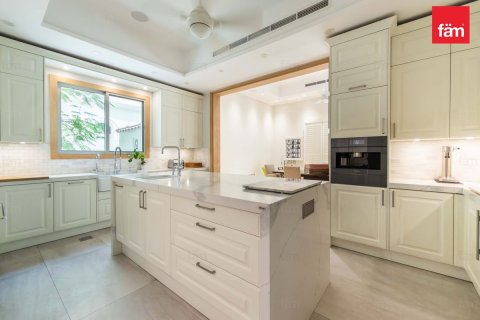 Villa itt: Dubai, EAE, 5 hálószoba, 628.5 m², azonosító: 726698 - fénykép 4