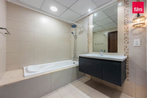 Apartament de închiriat în Business Bay, Dubai, EAU 3 dormitoare, 171.6 mp. №726696 - poză 11