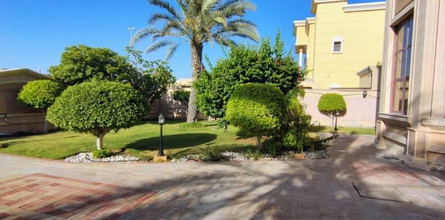Vila v Al Barsha, Dubai, SAE 5 ložnice, 1394 m² Č.: 726406