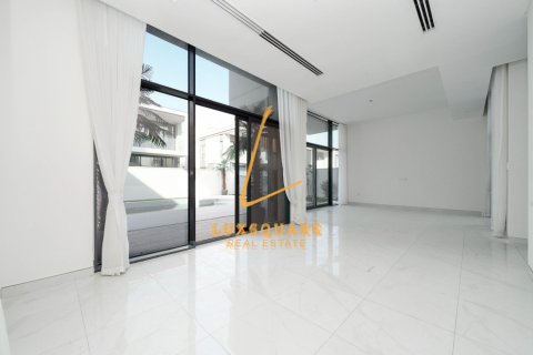Вилла Al Furjan, Дубай, БАӘ-да 4 жатын бөлмелер, 570 м² № 708657 - фото 4