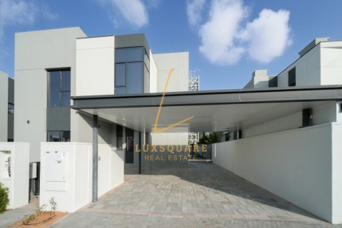 Üürile anda villa asukohaga Al Furjan, Dubai, AÜE: 5 magamistoaga, 624 m² Nr 708656 - pilt 11