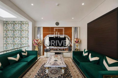 Βίλα σε Mohammed Bin Rashid City, Dubai, ΗΑΕ 4 υπνοδωμάτια, 559.09 τ.μ. Αρ. 759156 - φωτογραφία 17