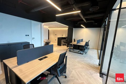 Biuro do wynajęcia w Dubai, ZEA 93.4 mkw., nr 719097 - zdjęcie 8