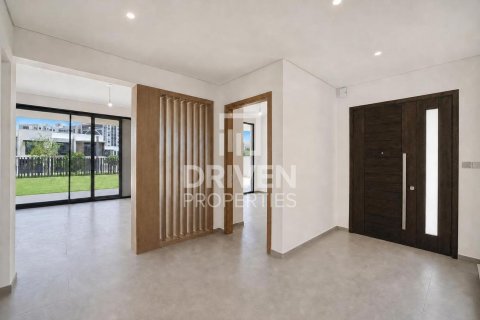 Villa in Jebel Ali, Dubai, UAE 5 bedrooms, 662.96 sq.m. № 746204 - photo 5