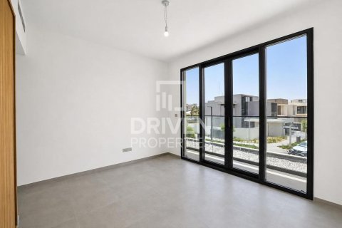 Villa in Jebel Ali, Dubai, UAE 5 bedrooms, 662.96 sq.m. № 746204 - photo 18