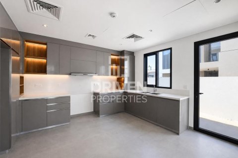 Villa in Jebel Ali, Dubai, UAE 5 bedrooms, 662.96 sq.m. № 746204 - photo 7