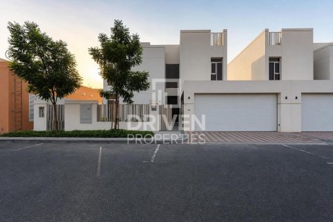 Villa zur Miete in Jumeirah Park, Dubai, VAE 5 Schlafzimmer, 560.95 m2 Nr. 746205 - Foto 28