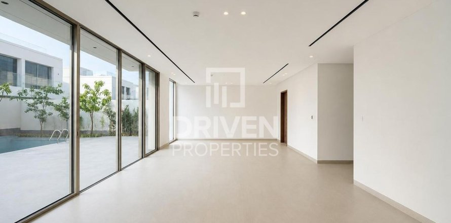 Vila di Jumeirah Park, Dubai, UAE 5 bilik tidur, 560.95 meter persegi № 746205