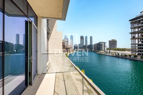 Apartament në Al Wasl, Dubai, Emiratet e Bashkuara Arabe 2 dhoma gjumi, 124.68 m2. № 745507 - Foto 15