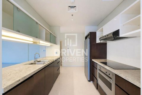 Appartement te huur in Sheikh Zayed Road, Dubai, VAE 3 slaapkamers, 209.96 vr.m., nr 745503 - foto 13