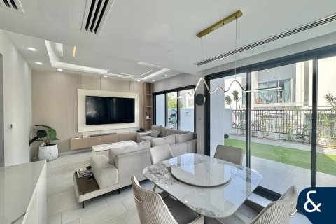 Vila di Dubai Land, Dubai, UEA 4 kamar tidur, 231 m2 nomor 668178 - foto 2