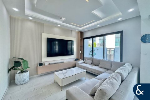 Vila di Dubai Land, Dubai, UEA 4 kamar tidur, 231 m2 nomor 668178 - foto 1