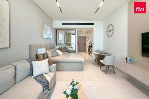 Apartment in Business Bay, Dubai, UAE 50.4 sq.m. № 631700 - photo 2