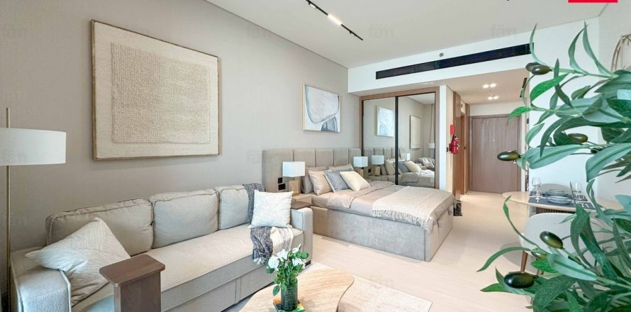 Apartment in Business Bay, Dubai, UAE 50.4 sq.m. № 631700