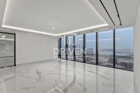 Apartment in Dubai Internet City, UAE 4 bedrooms, 447.33 sq.m. № 746004 - photo 11