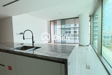 Palm Jumeirah, Dubai, BAE’de kiralık daire 2 yatak odası, 190.36 m&sup2; No 735798 - fotoğraf 4