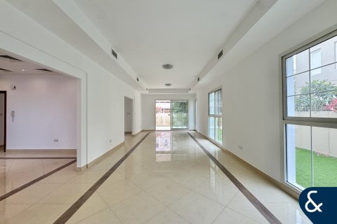 阿联酋 Dubai Mudon 待租 : 3 卧, 570 平方米 , 编号698324 - 照片 3