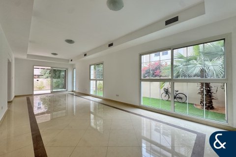 阿联酋 Dubai Mudon 待租 : 3 卧, 570 平方米 , 编号698324 - 照片 2