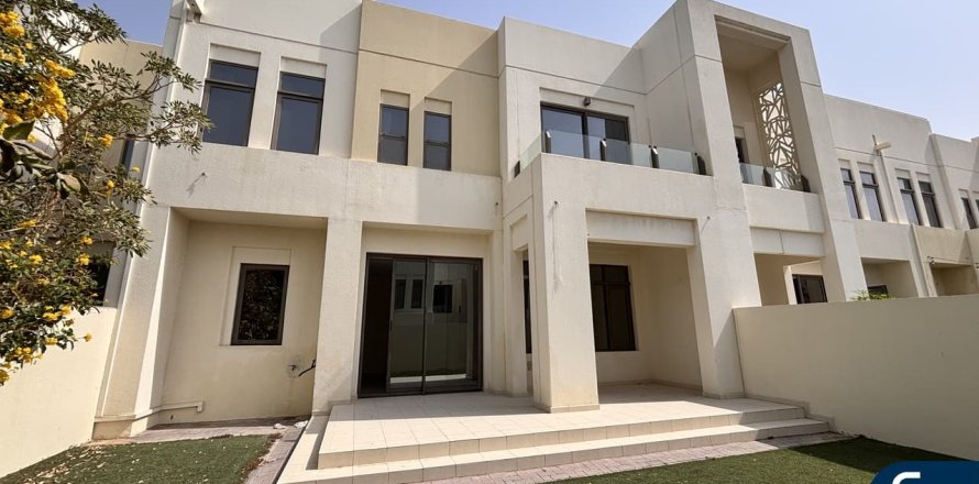 Vila u Reem, Dubai, UAE 215 m2, 4 spavaćih soba Br. 698322