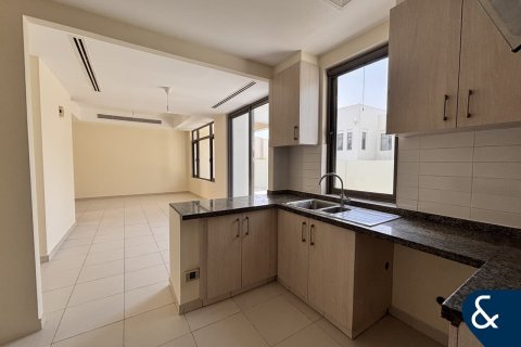 Vila u Reem, Dubai, UAE 4 spavaćih soba, 215 m2 Br. 698322 - fotografija 7