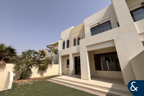 Vila u Reem, Dubai, UAE 4 spavaćih soba, 215 m2 Br. 698322 - fotografija 14