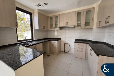 Vila u Reem, Dubai, UAE 4 spavaćih soba, 215 m2 Br. 698322 - fotografija 6