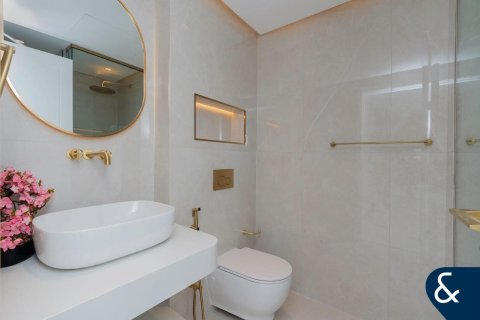 Apartman u Downtown Dubai (Downtown Burj Dubai), UAE 3 spavaćih soba, 193 m2 Br. 698328 - fotografija 16