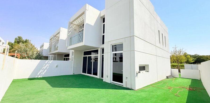 Townhouse in Dubai, UAE 3 bedrooms, 264 sq.m. № 728031