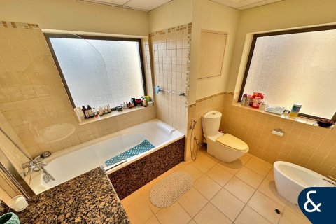 Διαμέρισμα σε Jumeirah Beach Residence, Dubai, ΗΑΕ 2 υπνοδωμάτια, 135 τ.μ. Αρ. 685093 - φωτογραφία 13