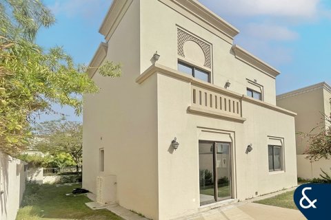 Villa à Arabian Ranches 2, Dubai, EAU: 3 chambres, 292 m2 № 685094