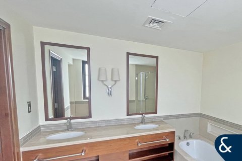Vila v Arabian Ranches 2, Dubai, SAE 3 ložnice, 292 m² Č.: 685094 - fotografie 11