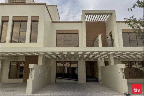 Városi lakóépület itt: Dubai, EAE, 4 hálószoba, 144.7 m², azonosító: 722345