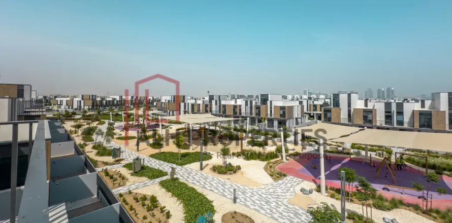 Shtëpi në qytet në Mudon, Dubai, Emiratet e Bashkuara Arabe 3 dhoma gjumi, 168 m2. № 690418