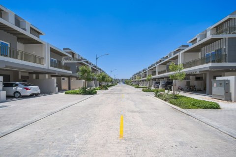 Radový dom v DAMAC Hills (Akoya by DAMAC), Dubai, SAE 4 spálne, 151 m2 č. 739892 - Fotografia 19