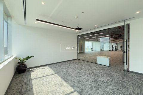 Sheikh Zayed Road, Dubai, UAE의 임대용 사무실 360.9제곱미터 번호 640227 - 사진 5