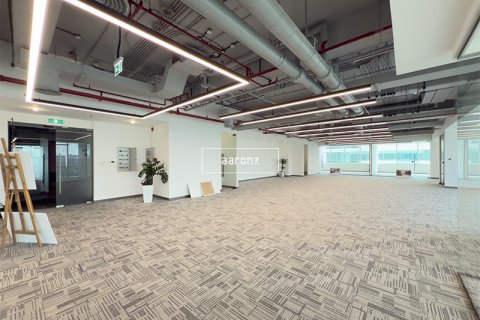 Sheikh Zayed Road, Dubai, UAE의 임대용 사무실 360.9제곱미터 번호 640227 - 사진 2