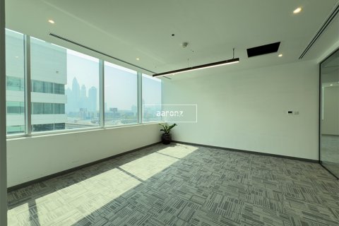Sheikh Zayed Road, Dubai, UAE의 임대용 사무실 360.9제곱미터 번호 640227 - 사진 12
