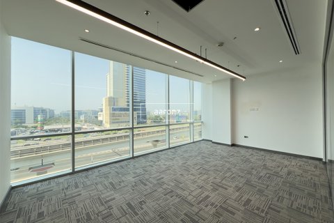 Sheikh Zayed Road, Dubai, UAE의 임대용 사무실 360.9제곱미터 번호 640227 - 사진 1