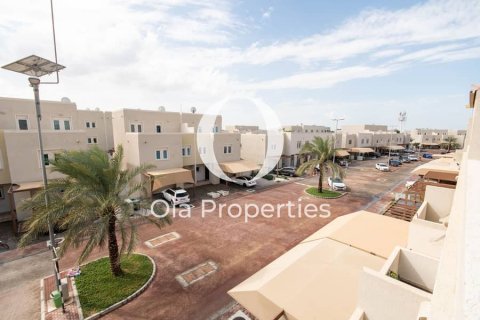 阿联酋 Abu Dhabi Al Reef 待售 : 3 卧, 174 平方米 , 编号644657 - 照片 1