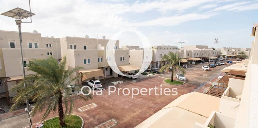 Willa w Al Reef, Abu Dhabi, ZEA 3 sypialnie, 174 mkw. nr 644657