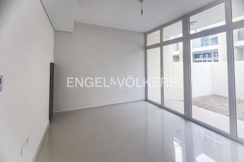 DAMAC Hills (Akoya by DAMAC)、Dubai、UAE にあるタウンハウス販売中 3ベッドルーム、116 m2、No696347 - 写真 2