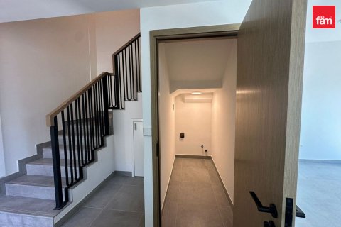 Řadový dům v Dubai, SAE 4 ložnice, 245.6 m² Č.: 634850 - fotografie 17