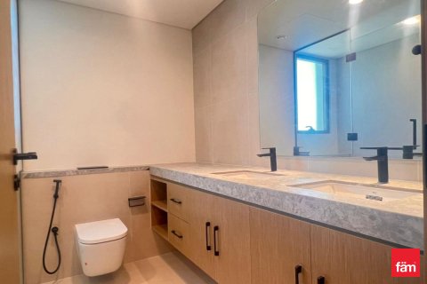 Radový dom v Dubai, SAE 4 spálne, 245.6 m2 č. 634850 - Fotografia 13