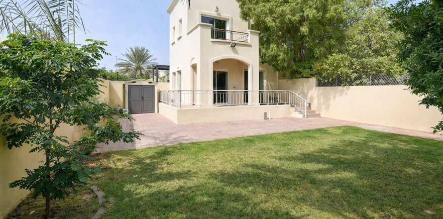 Stadthaus in Dubai, VAE: 2 Schlafzimmer, 329.3 m2 Nr. 708247
