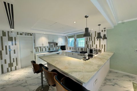 Вилла Jumeirah Park, Дубай, БАӘ-да 4 жатын бөлмелер, 471.01 м² № 751089 - фото 8